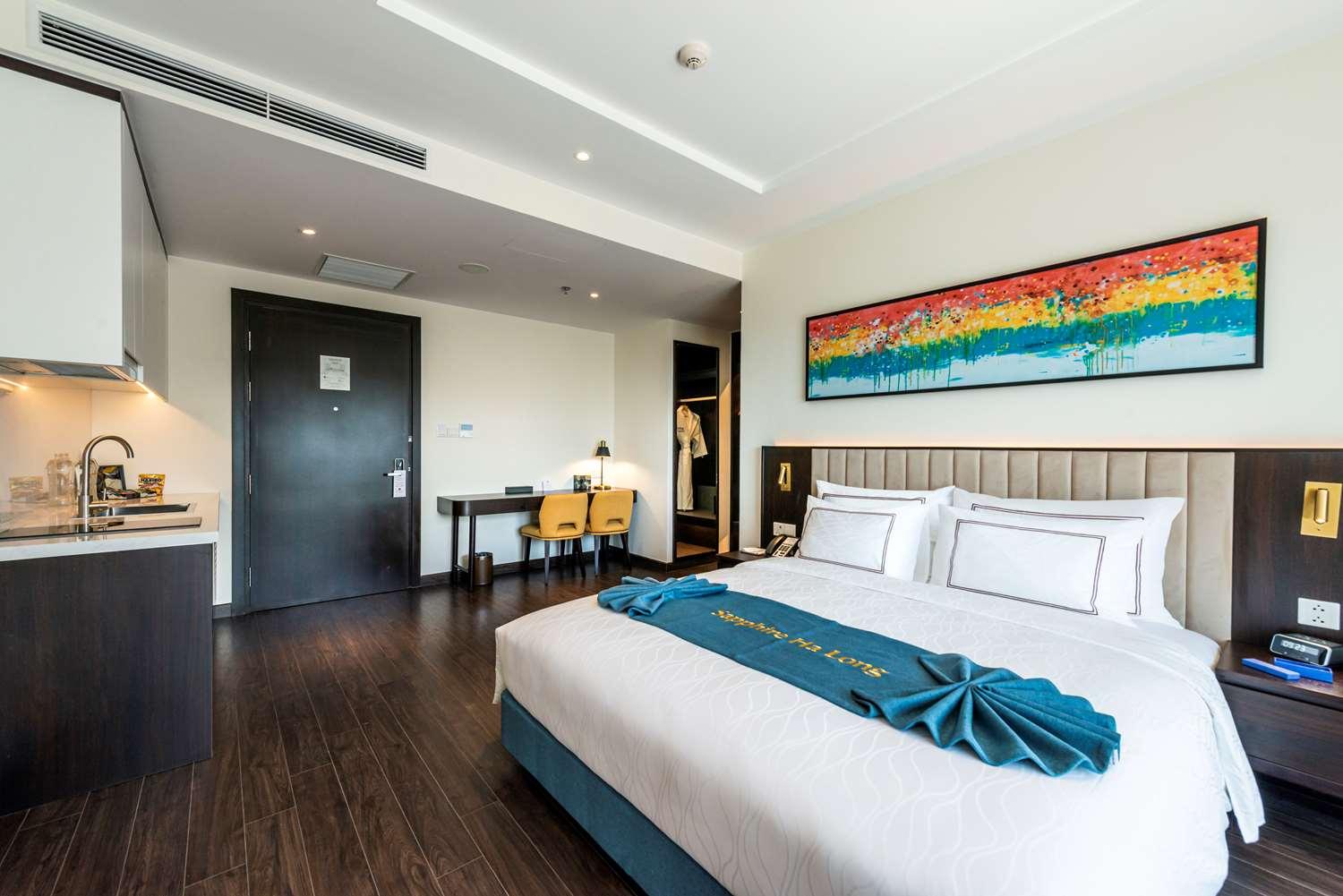 Best Western Premier Sapphire Ha Long Bagian luar foto
