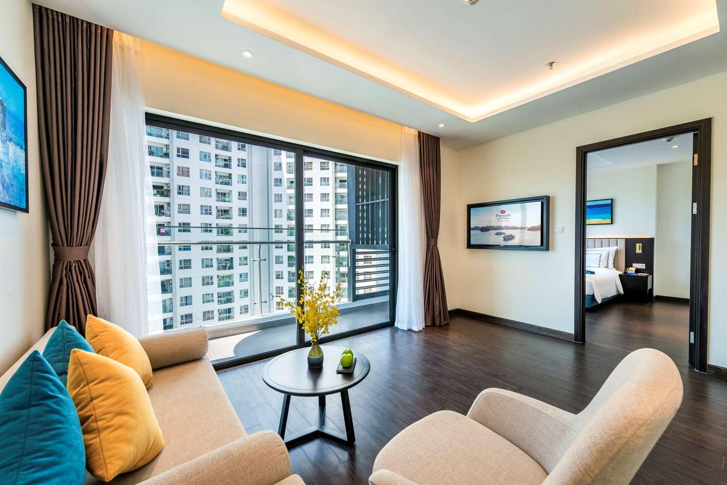 Best Western Premier Sapphire Ha Long Bagian luar foto
